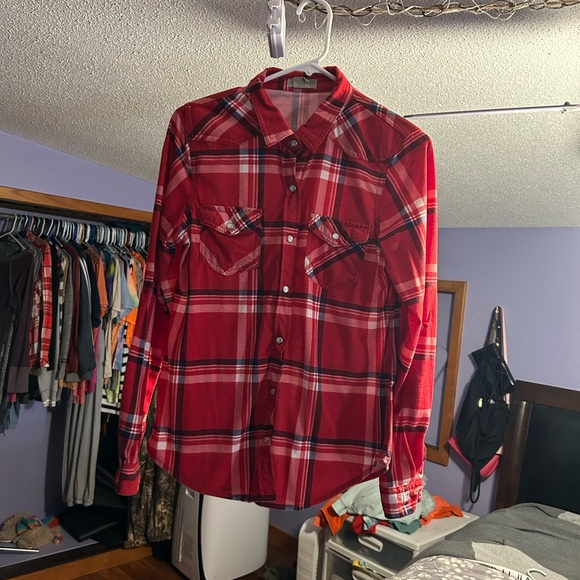 Flannel button up super soft material - Picture 2 of 3